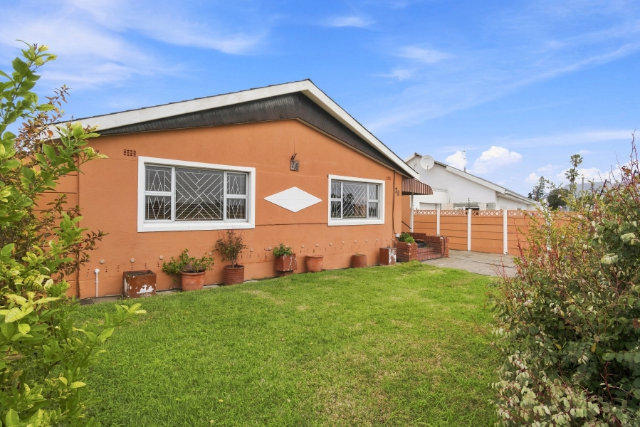 3 Bedroom Property for Sale in Pinati Western Cape